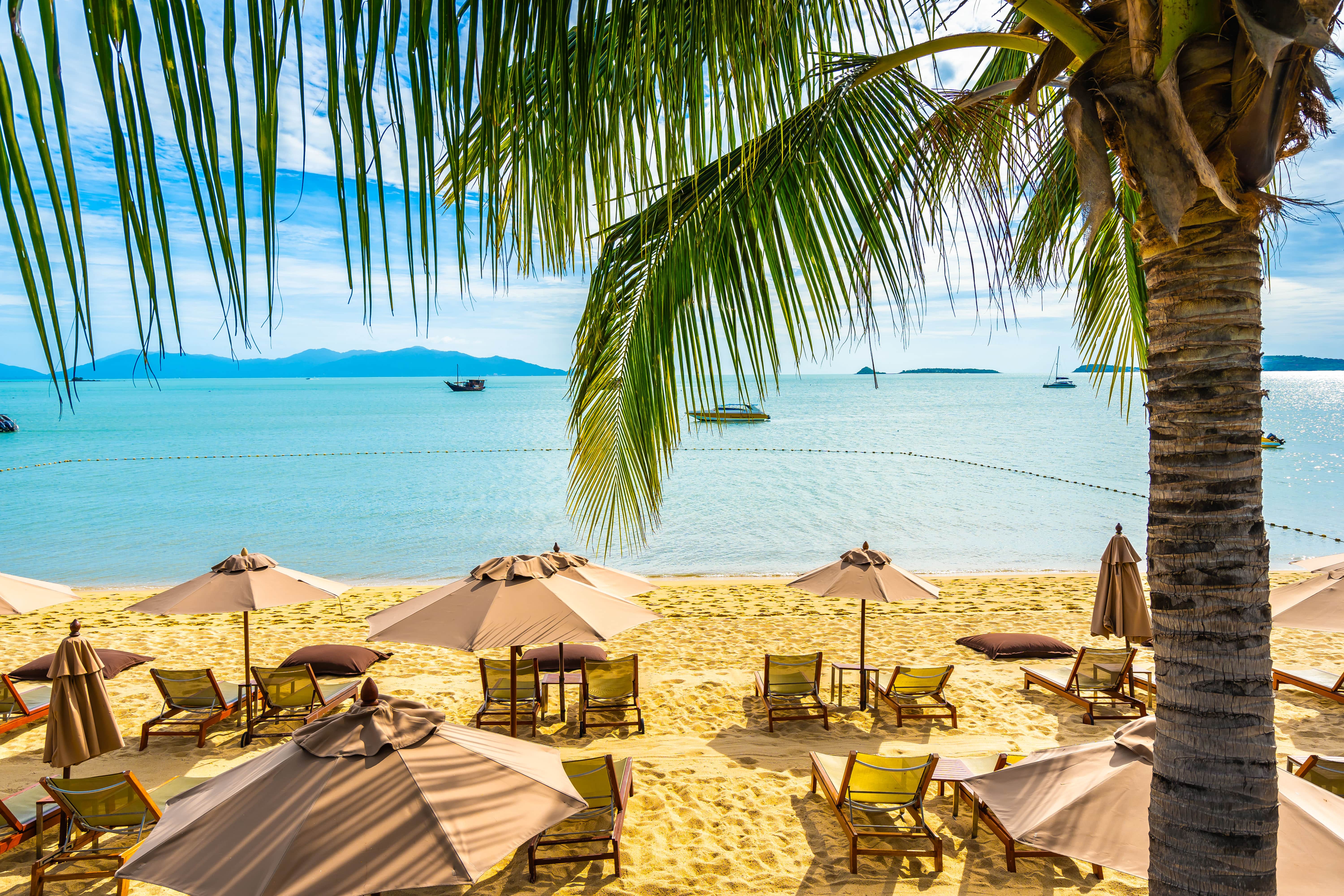 Strand von Hurghada und Sonnenuntergang über dem Roten Meer